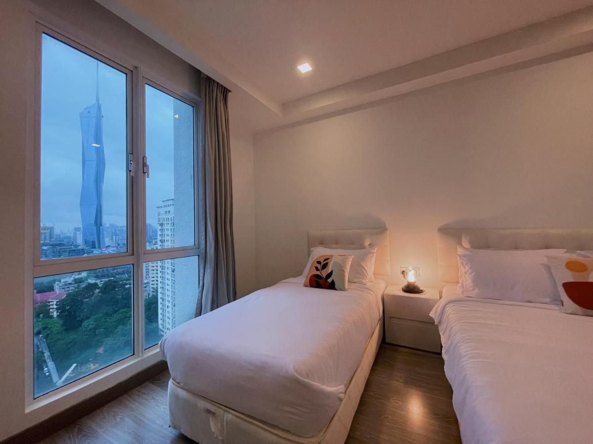 Lux Suites Kl City Pavilion Bukit Bintang With Infinity Pool Kuala Lumpur Exterior photo